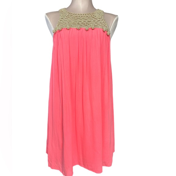 Lilly Pulitzer pink dress with gold detail. Completely lined. XS. Super cute. - Picture 1 of 11